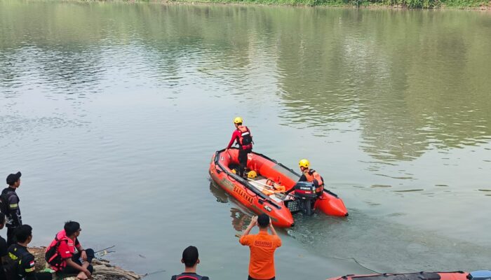 *PELAJAR TENGGELAM DI SUNGAI LEMATANG, BASARNAS LAKUKAN PENCARIAN*
